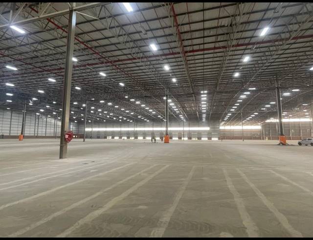 29,677M² WAREHOUSE TO LET IN PROSPECTON INDUSTRIAL